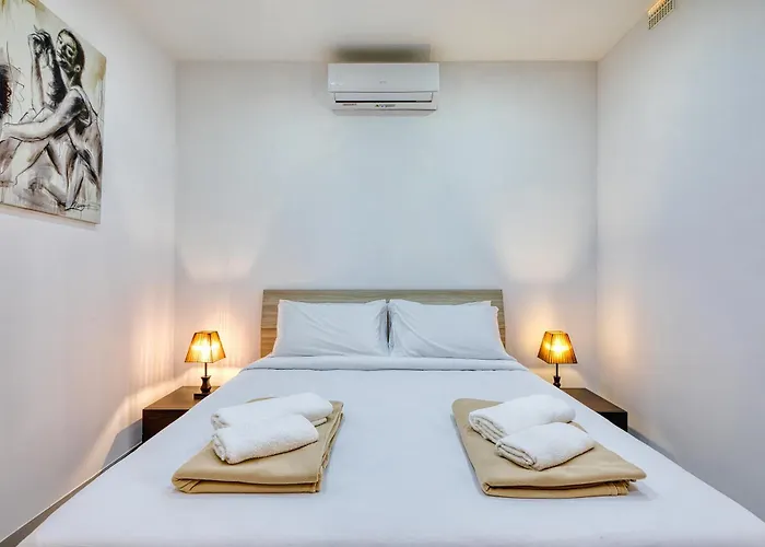 Luxury With Jacuzzi, Bbq And Huge Pool Appartement