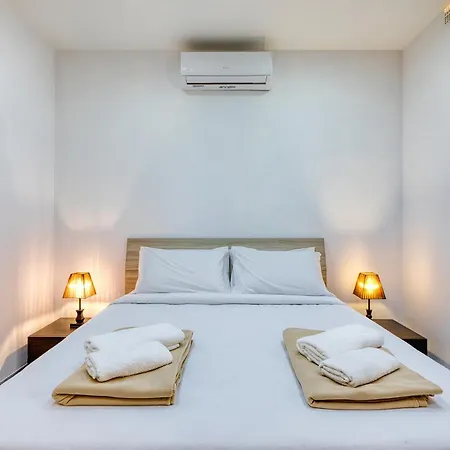 Luxury With Jacuzzi, Bbq And Huge Pool Apartman