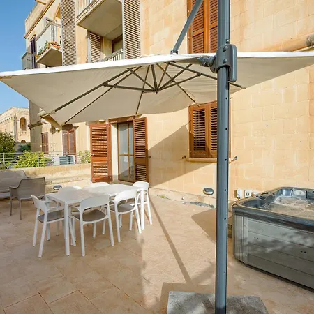 Lejlighed Luxury With Jacuzzi, Bbq And Huge Pool