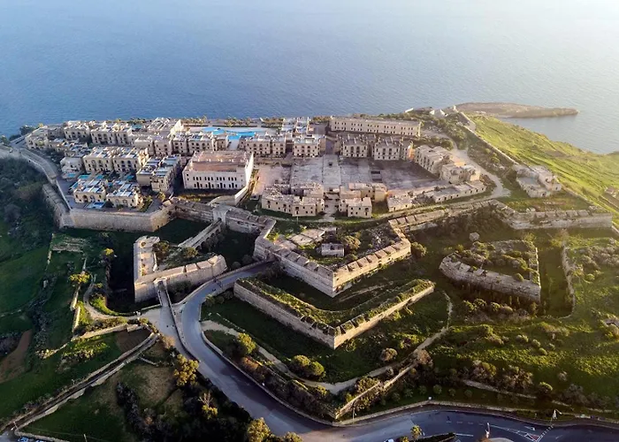 Lejlighed Luxury With Jacuzzi, Bbq And Huge Pool Għajnsielem