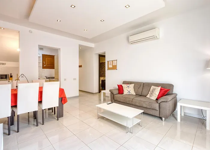 Lejlighed Luxury With Jacuzzi, Bbq And Huge Pool