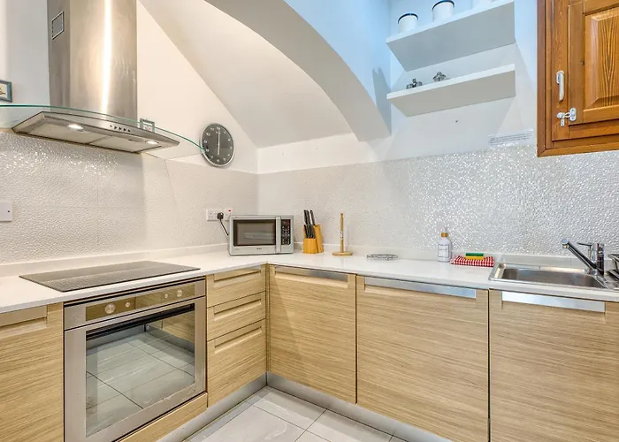 Luxury With Jacuzzi, Bbq And Huge Pool *